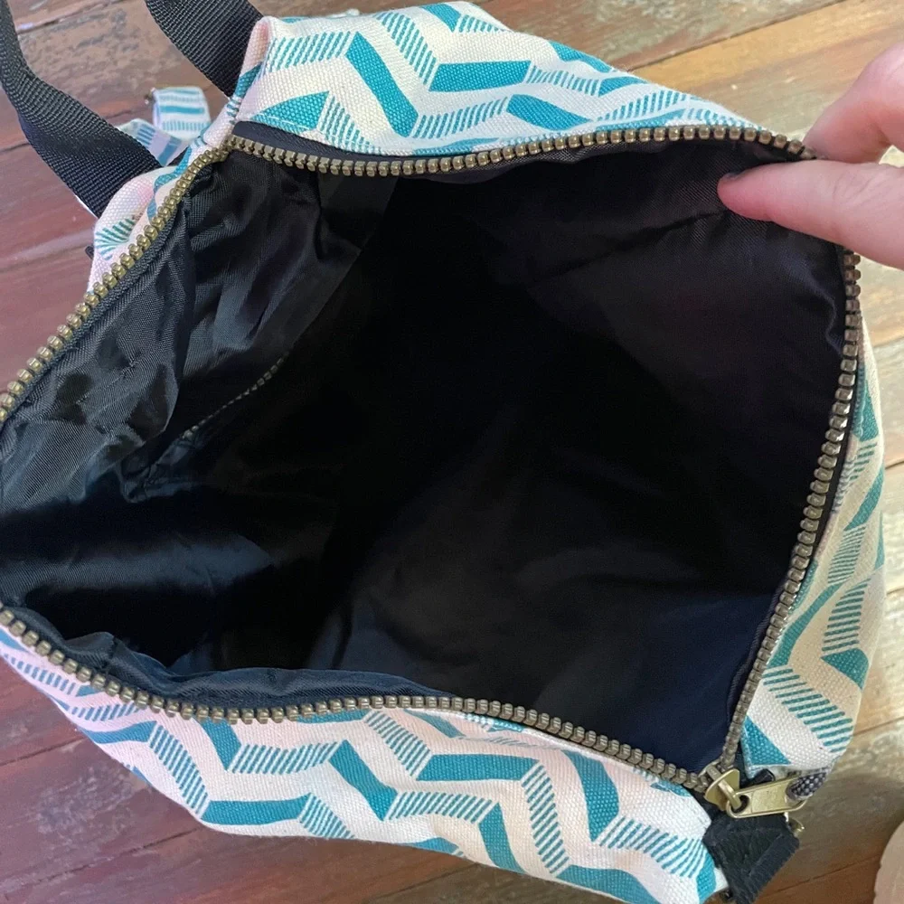 KAVU Free Range Backpack Bucket Style Bag w Pockets, Zippers, Clasps Gorpcore 💛🎀